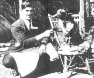 foto antigua del perro Bluey